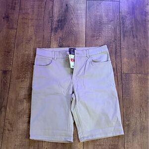 H&M Men's Beige Flat Front Shorts